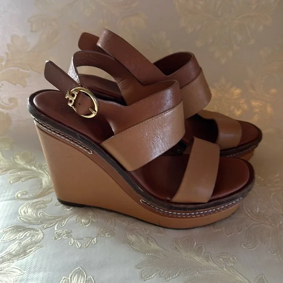 Size 5M TORY BURCH
Leather Slingback Sandals - Picture 1 of 10